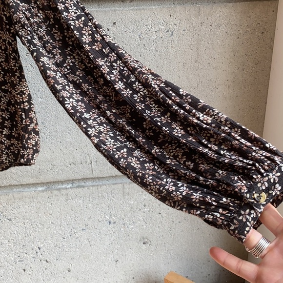 Billabong “Meant to be Blouse” - Picture 9 of 12